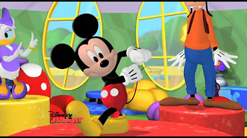 Mickey Mouse Clubhouse | Hot Dog Dance 🎶 | Disney Junior UK