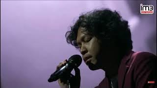 Hindia - Tinggalkan Di Sana Live @Collabonation