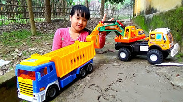 Đồ chơi máy xúc xe tải chở cát đá Excavator truck toys by Giai tri cho Be yeu
