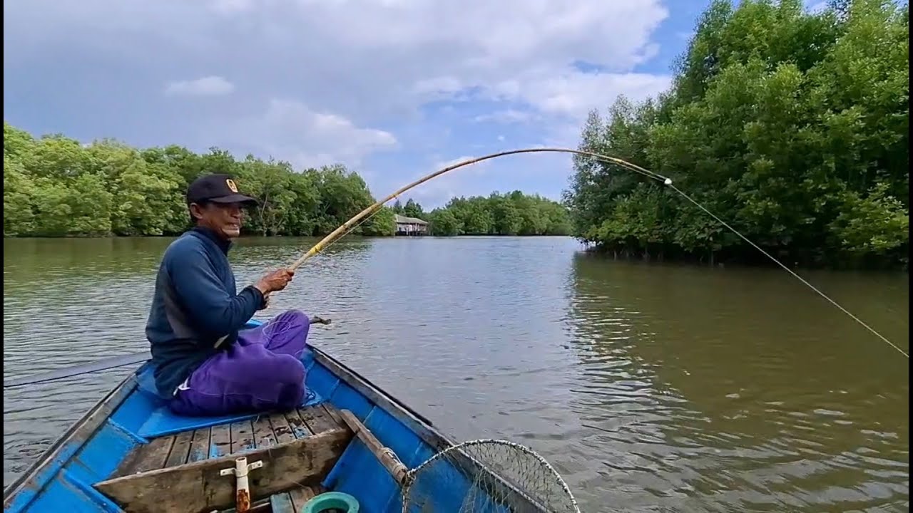 Sempat dua kali diterpa hujan,Alhamdulillah..rezeki cukup memuaskan hari ini