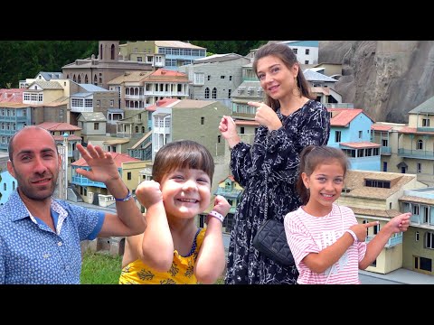 ოჯახური დასვენება და მინიატურების პარკი, Emili Family Vlog