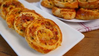 Rolls with cheese and sausage in the oven. FAVORITE MINI PIZZA IN 10 MINUTES