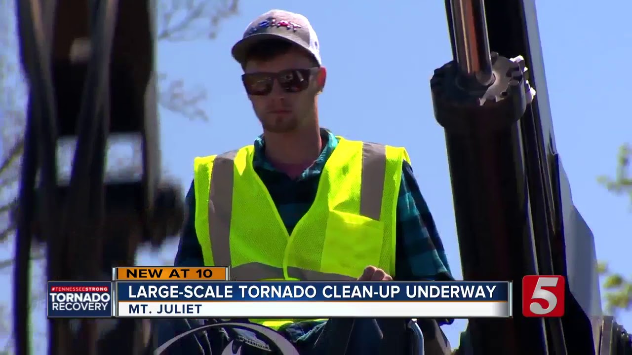 Mt. Juliet tornado debris cleanup brings hope to neighbors - YouTube