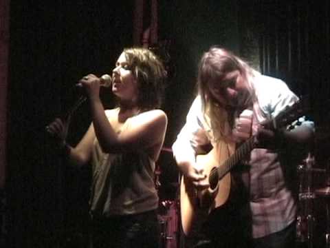 Again and Again - Alicia Vega (Live @ Grace Emily Hotel)