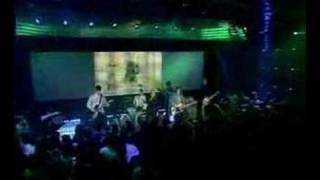 Video thumbnail of "1998-05-01 - Catatonia - Road Rage (Live @ TOTP)"