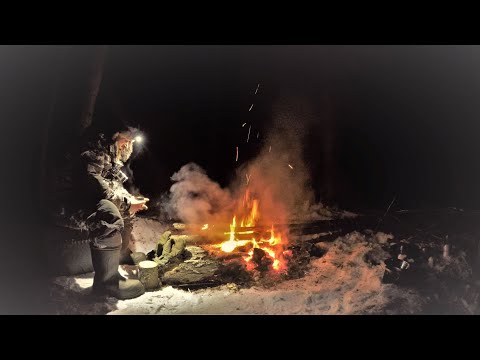 Видео: Живая Красота Зимнего Похода! Рыбалка С Ночёвкой в Лесу- 26! Настоящий Кайф и Умиротворение у Огня!
