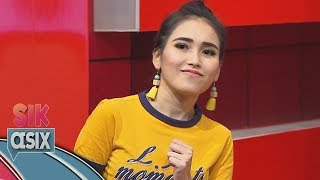 Dengar Lagu Boso Jowo, Ayu Ting Ting Langsung Goyang - Sik Asix (11/11)