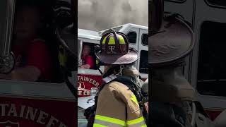 Neighbor Rescues People From Burning Home by Storyful Viral 332 views 2 days ago 2 minutes, 37 seconds