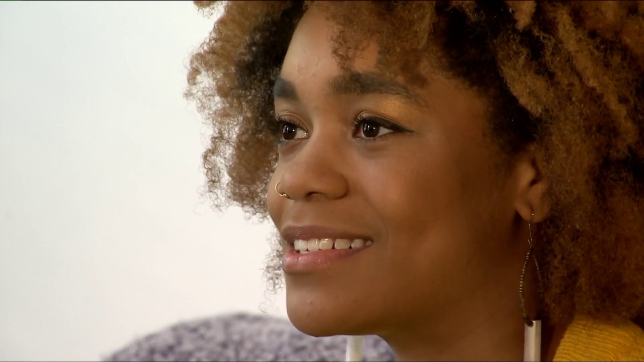 Bright Spot: Singer Terrian Bass-Woods reaches new heights - YouTube