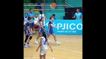 Thanh Trúc kết thúc hiệp 3 bằng cú ném 3 buzzer beater #Bongro #BongroTV #Basketball #u23bongro