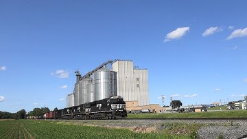 NS 8154 leads NS 15T WB just west of Shippensburg, PA on the NS LURB