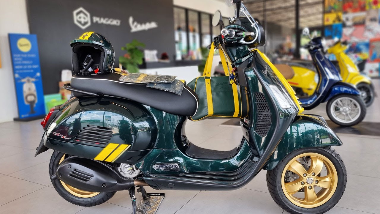 Vespa GTS 300 Super HPE Racing Sixties 