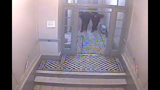 Suspects Wanted In Brooklyn Stabbing