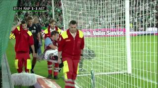 Rapid Wien Fans bewerfen, bespucken und beschütten Spieler von Aston Villa (Andreas Weimann)