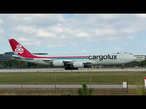 MIAMI ACTION | CARGOLUX B747-8 TAKING OFF