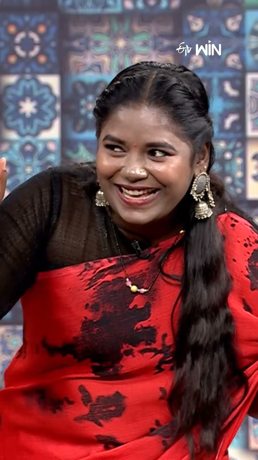 #shorts - ఇది స్కిట్ ప్రాక్టీస్ లో లేనట్టుంది..! #jabardasth #comedy #immanuel #varsha