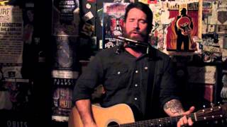 Chuck Ragan Performs &quot;Something May Catch Fire&quot; for Riffyou.com