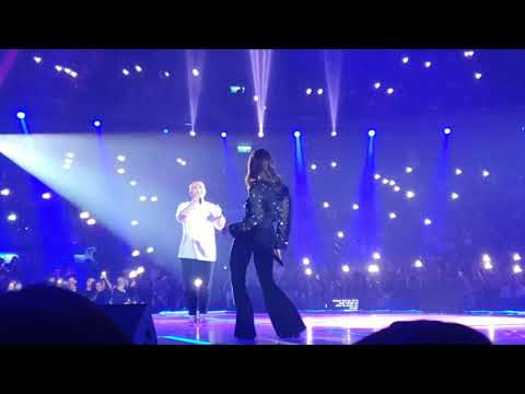 עומר אדם ומארינה מקסימליאן ביחד NEXT היכל מנורה 25 11 2021 