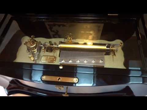 Reuge 72 Note 15 Song Music Box