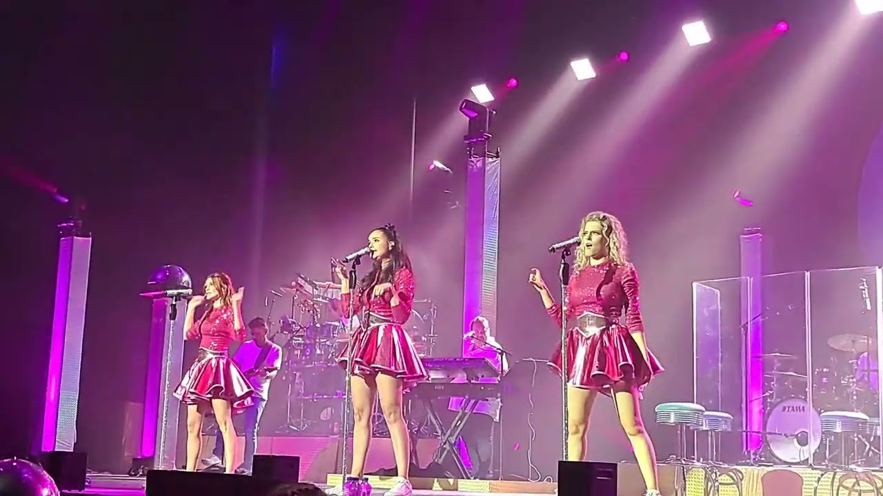 K3 - Hippie Shake, Proximus Pop-Up Arena Middelkerke België (21-7-2023)