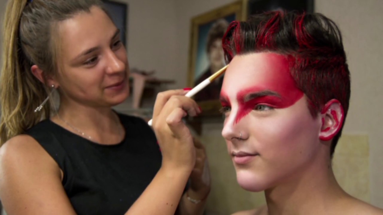 ⁣PASSAGE Счастливый случай. Театральный грим.