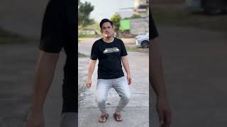 Kira Kira Ada Apa Ya Kok Berhenti Larinya shorts