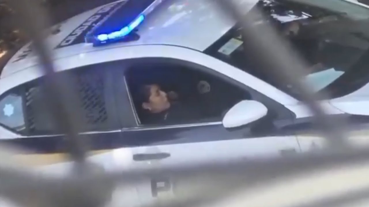 Видео с сотрудниками полиции Мехико | Власти Мехико идентифицируют и арестовывают офицеров