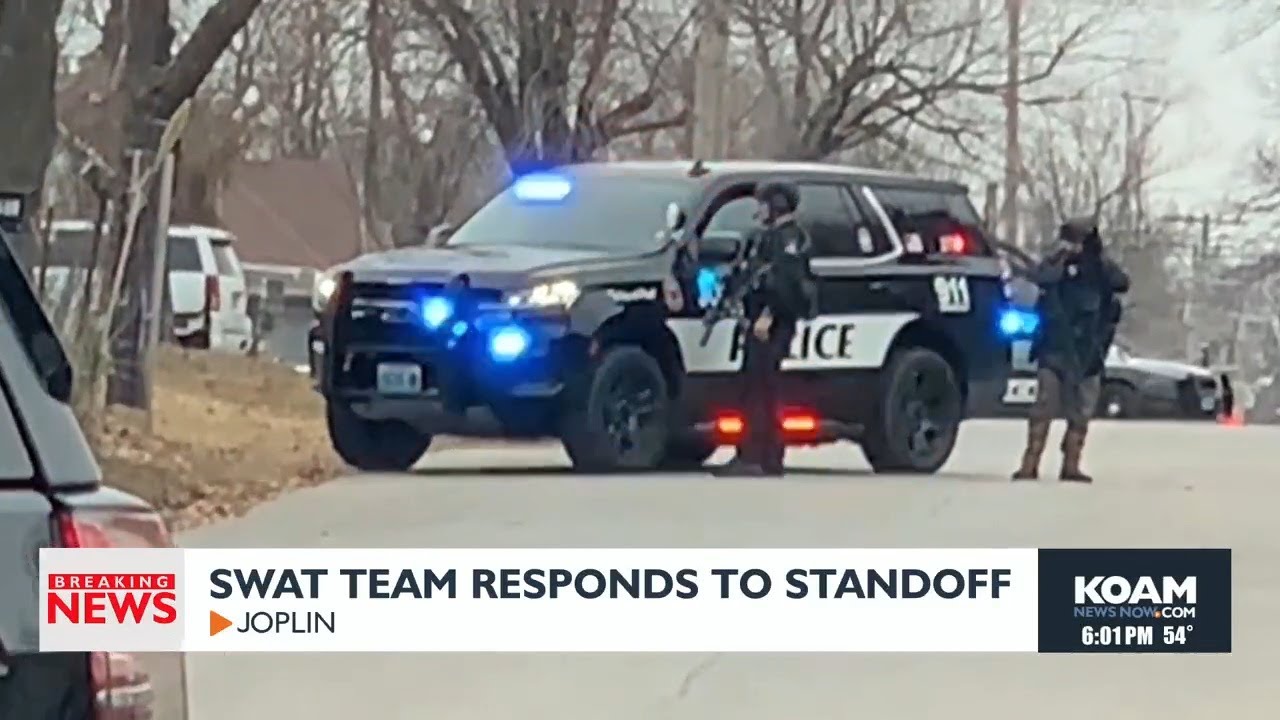 SWAT standoff in Joplin neighborhood - YouTube