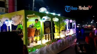 Pawai Beduk dengan Beragam Mobil Hias Kelilingi Tanjung Pura