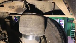 How To Replace An Air Bag On A Trailer