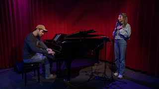 Download Lagu Noardewyn live mei Arjan Hut, Pulse, Sera Noa , Wieb Zigtema \u0026 Roland van Beveren en Leon Moorman MP3 Download Lagu Noardewyn live mei Arjan Hut, Pulse, Sera Noa , Wieb Zigtema \u0026 Roland van Beveren en Leon Moorman MP3
