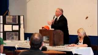 Farmland sells for $12,700 per acre