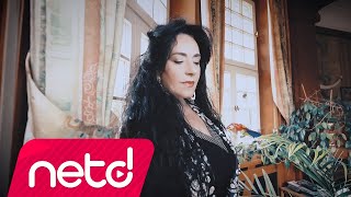 Melisa Hatzis - Kim Daha Çok Seviyor