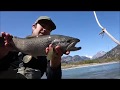 Pêche de la truite dans les hautes alpes.