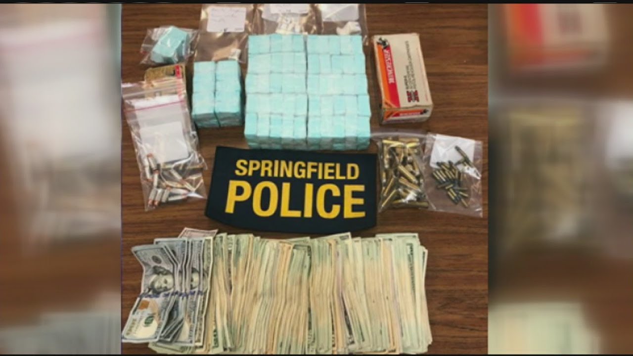 2 arrested after police seize more than 6,000 bags of heroin - YouTube