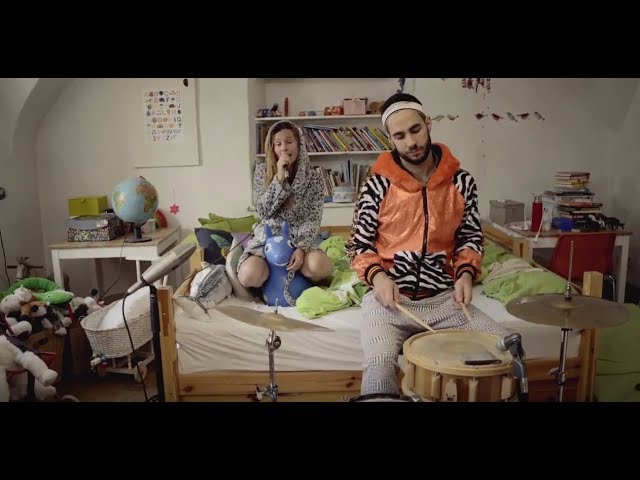 Manu Delago feat. Isa Kurz - Rudi