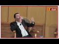 من شدة الحزن   مصطفى كامل يغني منهار ا على فقدان الفنان هاني شاكر  نجومي