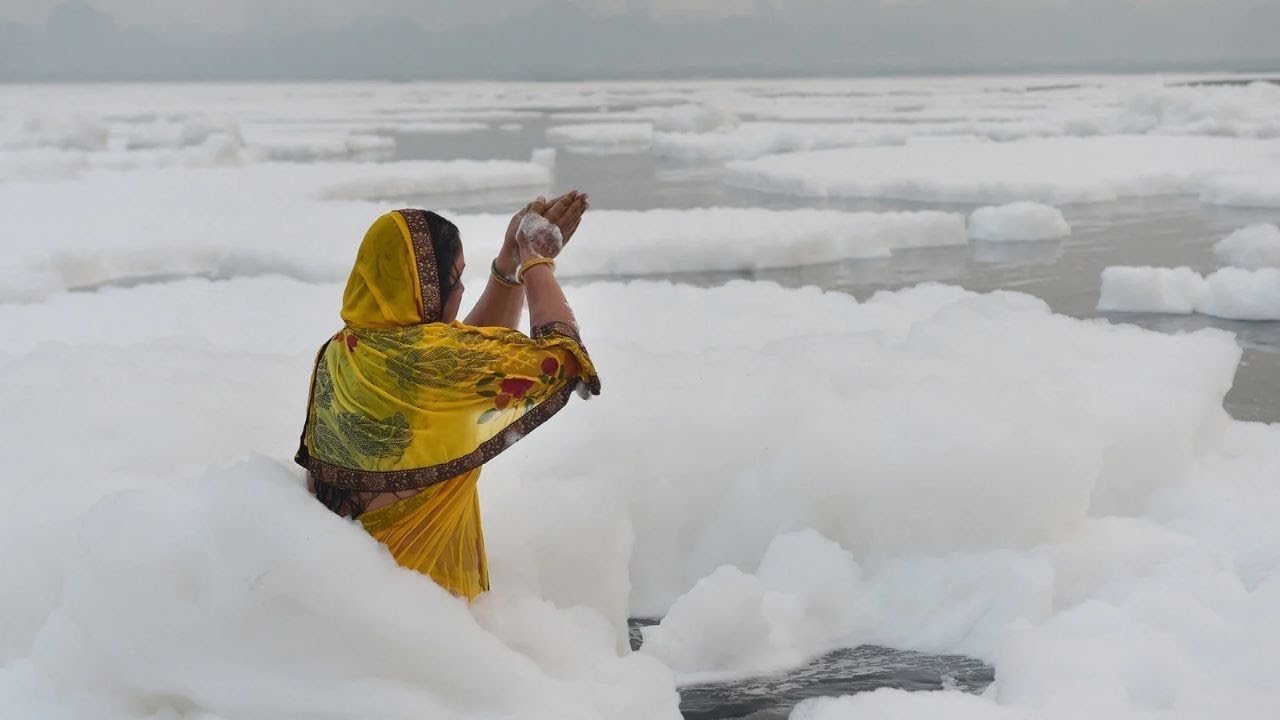 Yamuna is Dying, भारत की नदियां मर रही हैं।What should we do?#yamuna #ganga#rivers #pollution