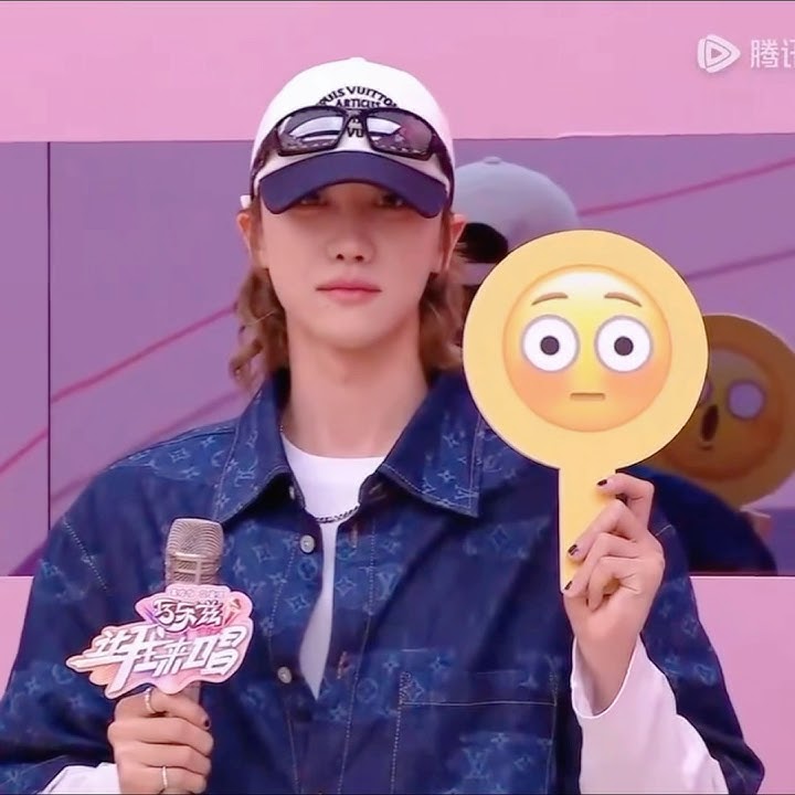 emoji triple shot so cuteee hahhhh #THE8