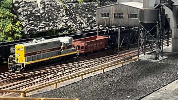 HO LAYOUT-Coal mine run.