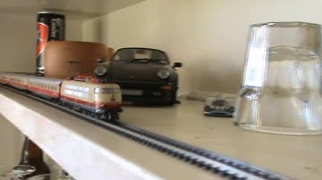 Z-scale BR103 Express train