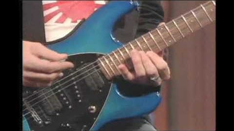 Connecting Positions guitar lesson @ GuitarInstructor.com by Steve Morse (excerpt)