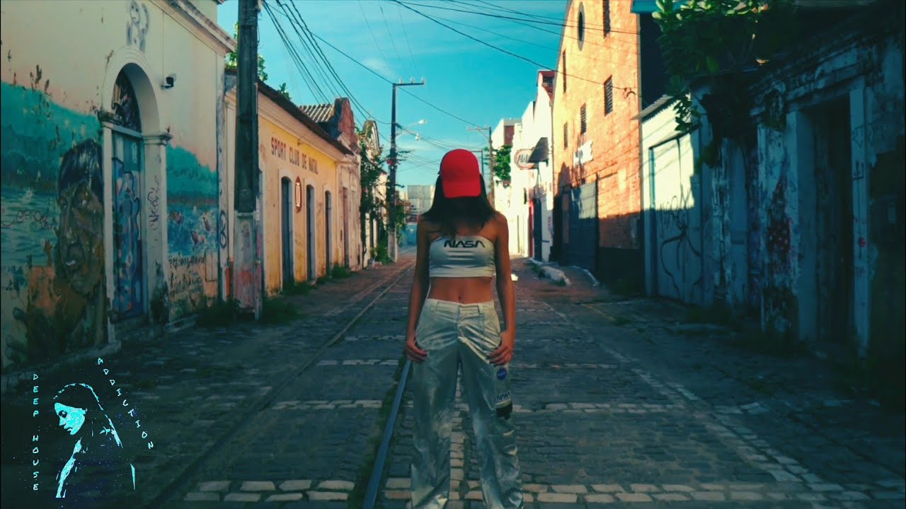 Watch Sunsets & Sandals, Harry Cho - Fall In Love on YouTube Watch Sunsets & Sandals, Harry Cho - Fall In Love on YouTube