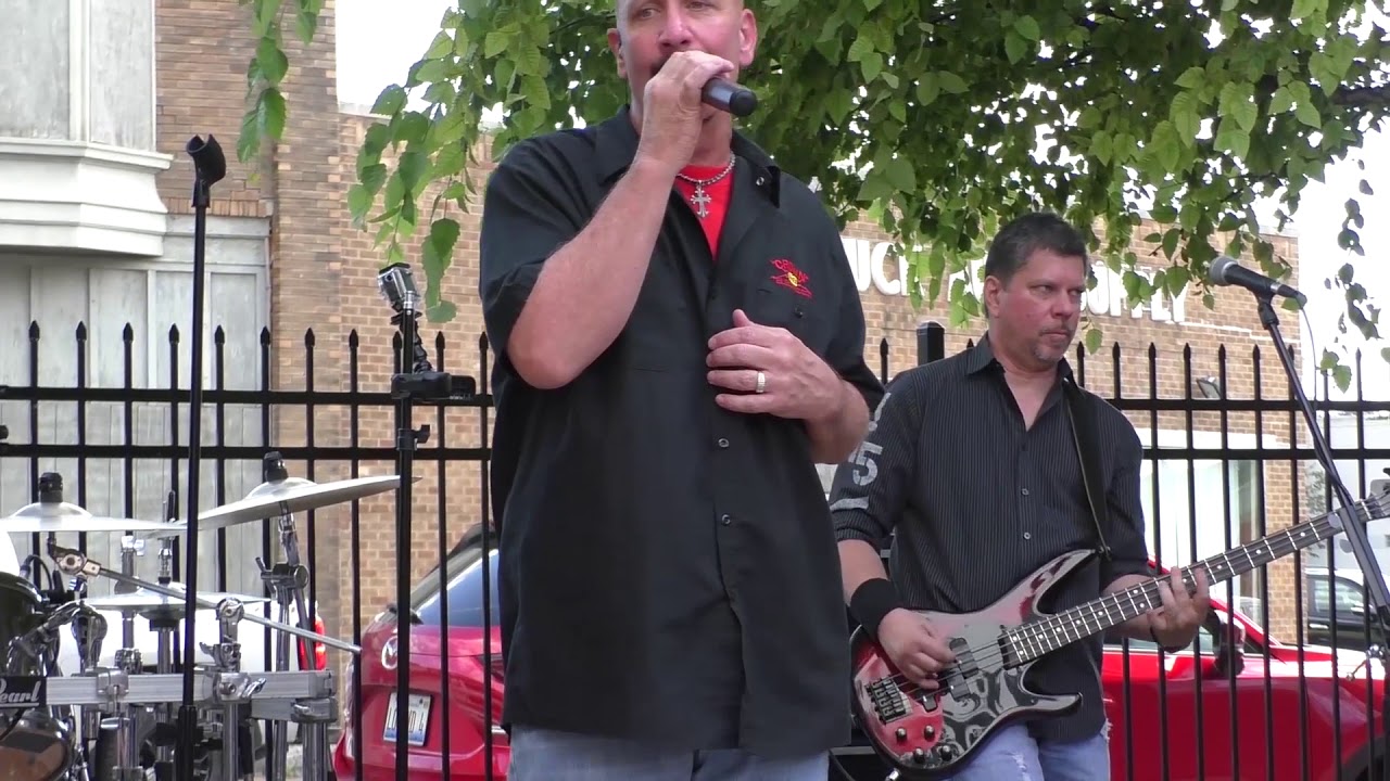 Code 415 performing "Your mama don't dance..."