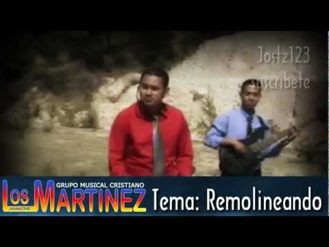 Los Hermanos Martinez de El Salvador (tema Remolineando)