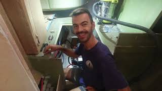 "From Concern to Confidence: Conquering the Challenges of Catamaran Electrical Installation" Ep270