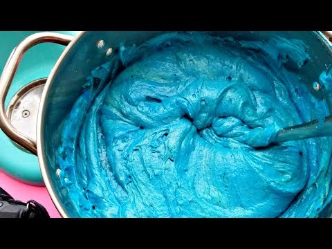 moist-blue-velvet-cake-big-batch-baking
