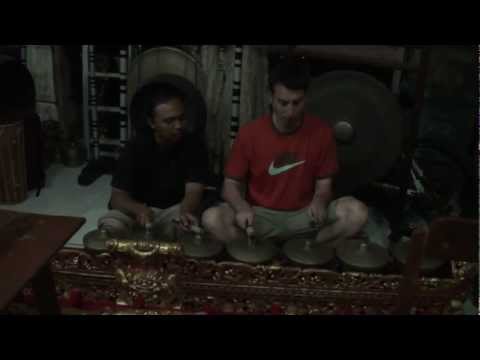 Lezione di Rayon Gamelan  (gamelan rayon lesson)