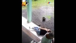 Ouch Accidental Gymnast Momentladys Hilarious Slip Into A Split