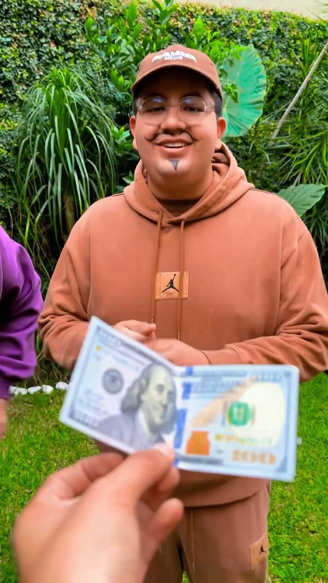 LE GANÉ 100 DÓLARES A MI HERMANO (muy fácil) ?